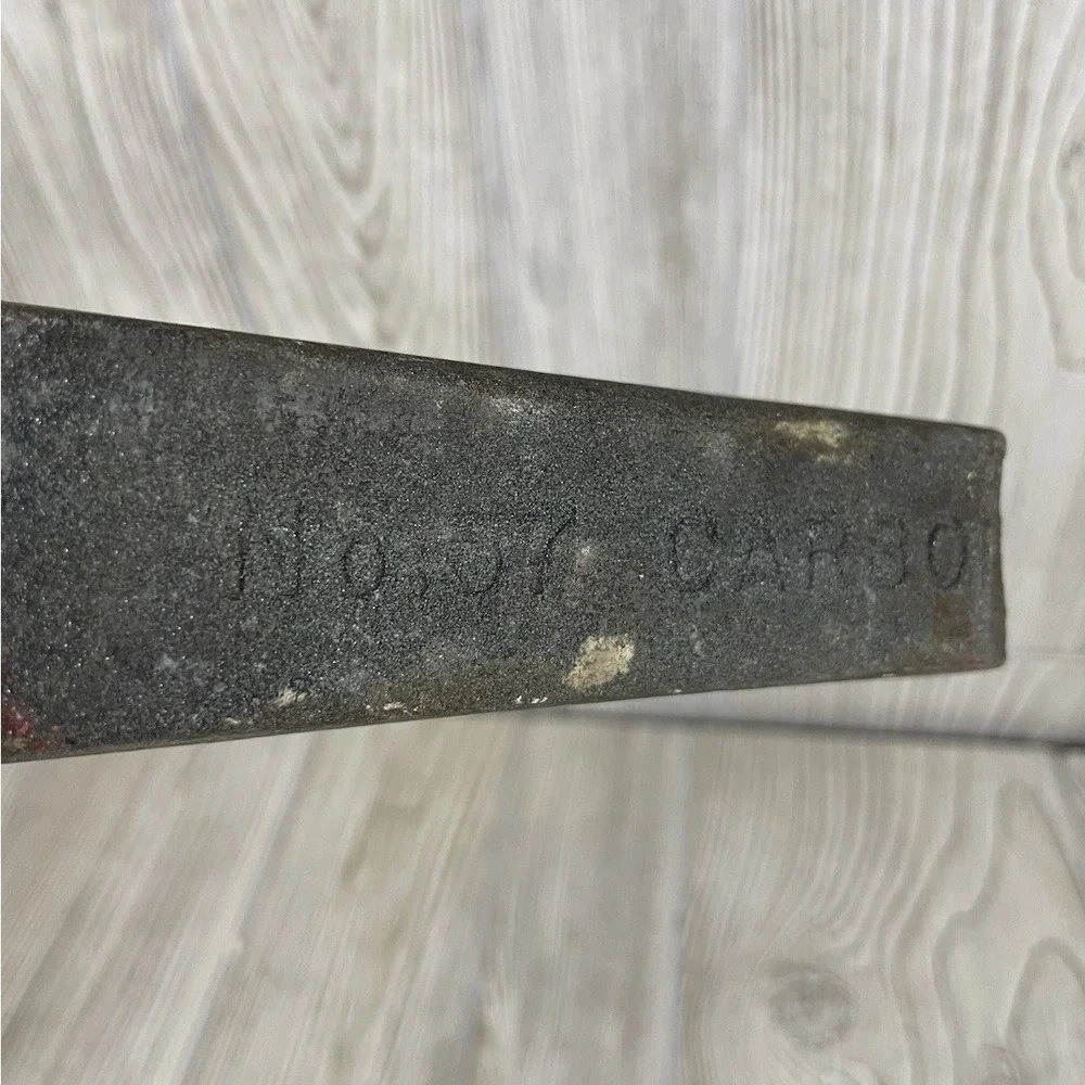Carborundum vintage no